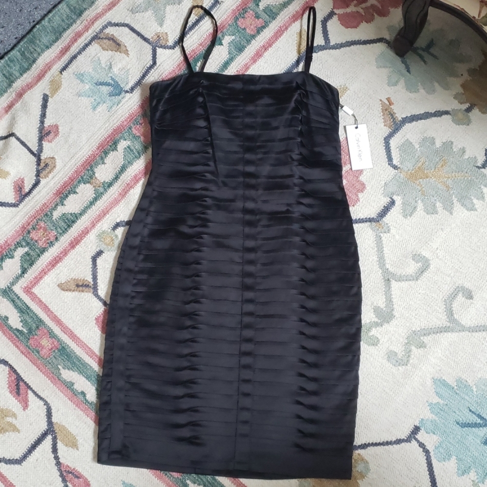 NWT.calvin Klein  black dress